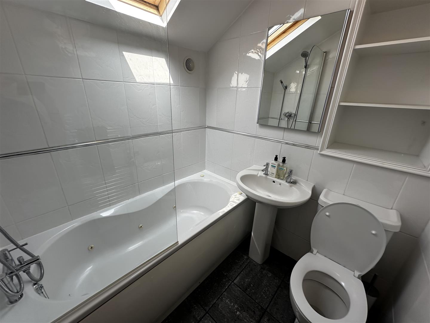 Gill Lane, Longton, Preston